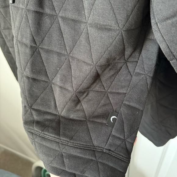 NWT ZYIA Black Quilted Triad Hoodie Size Large Athleisure Fall Autumn Comfort - Picture 6 of 14